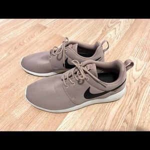 Womens Nikes